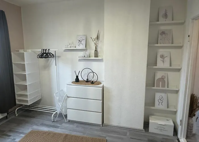 In Near Bre 德尔门霍斯特